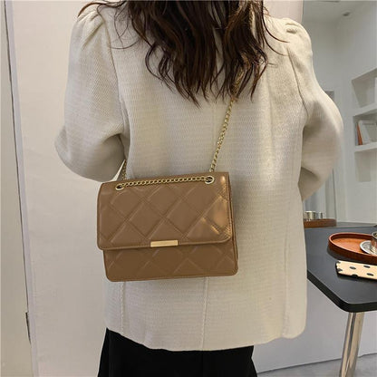 Large Capacity Chain Shoulder Solid Color Casual Bag