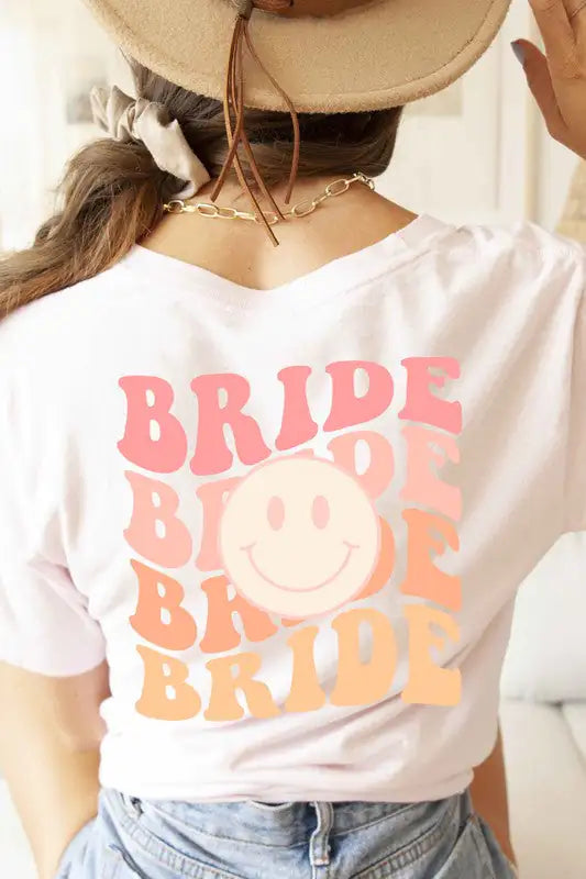 PLUS SIZE POCKET BRIDE HAPPY FACE GRAPHIC TEE