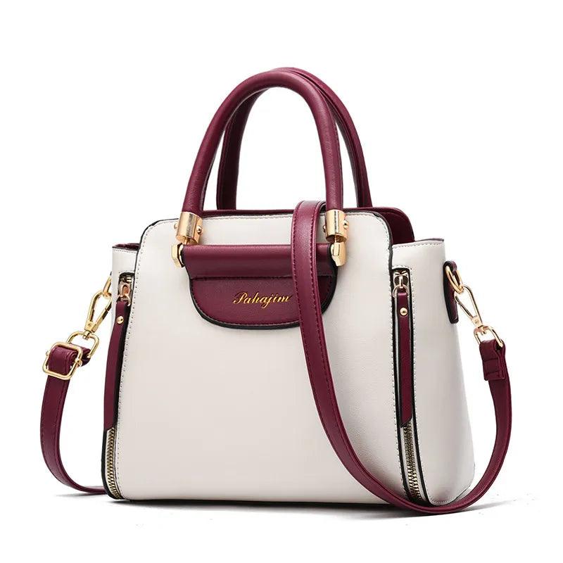 Female Travel Shoulder Bag - Fashionista Finesse